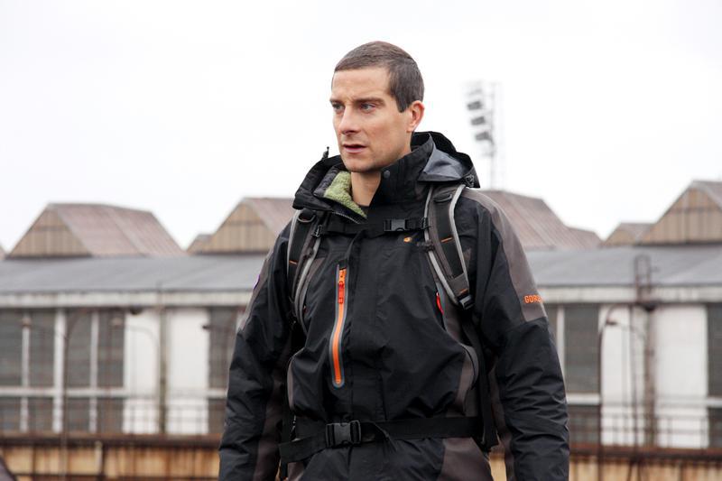 Grylls ne va arăta ce tehnici a deprins în perioada petrecută în trupele speciale ale armatei britanice. 