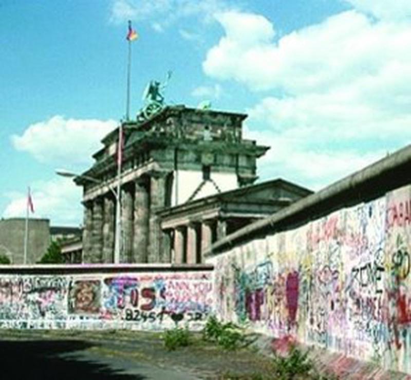 un zid in berlin 2