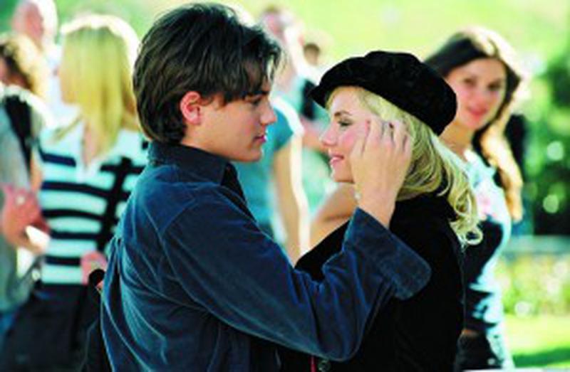 the girl next door_02