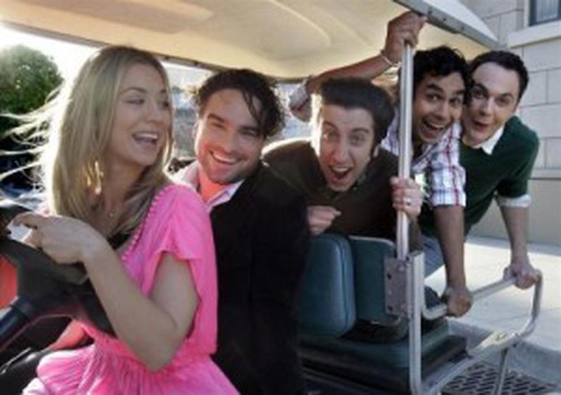 Kaley Cuoco, Johnny Galecki, Simon Helberg, Kunal Nayyar şi Jim Parsons