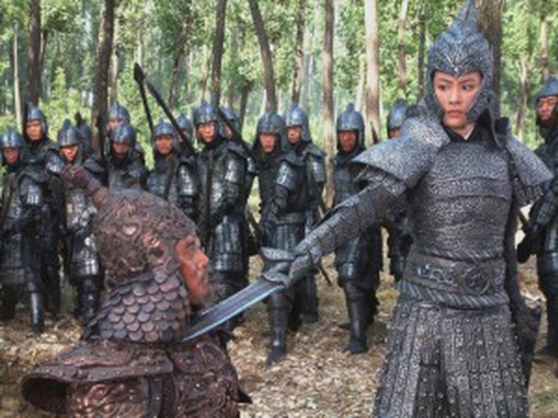 An_Empress_and_the_Warriors_34