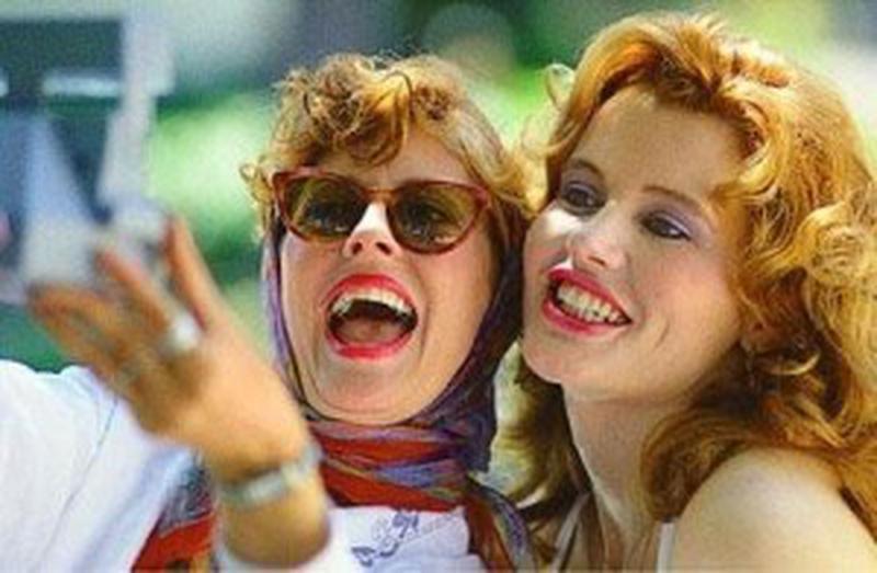 Susan Sarandon şi Geena Davis