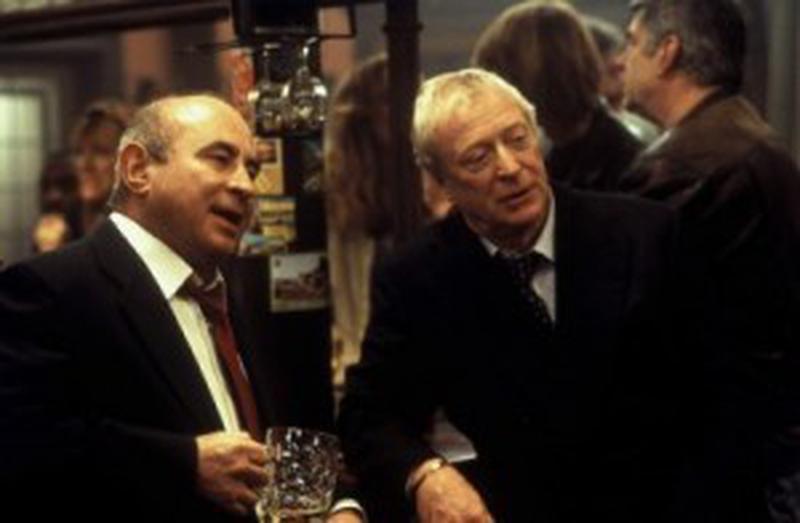 Michael Caine şi Bob Hoskins