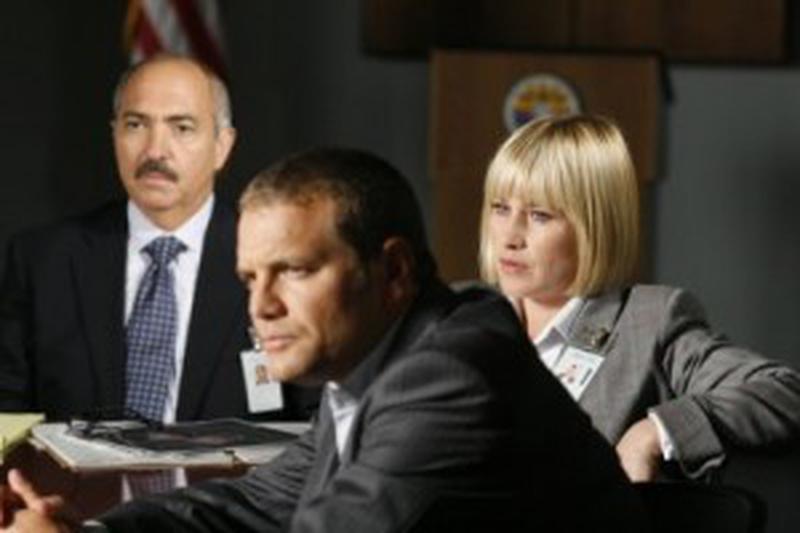 Patricia Arquette, Miguel Sandoval şi David Cubitt
