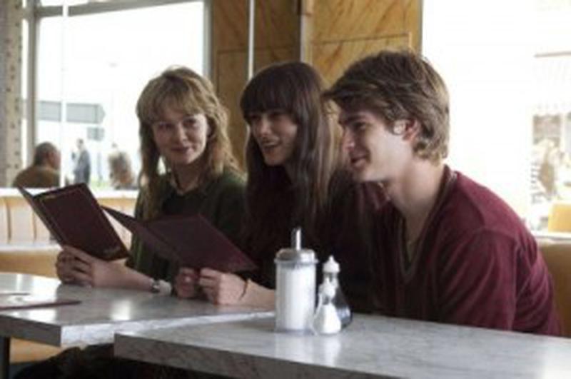 Carey Mulligan, Keira Knightley şi Andrew Garfield