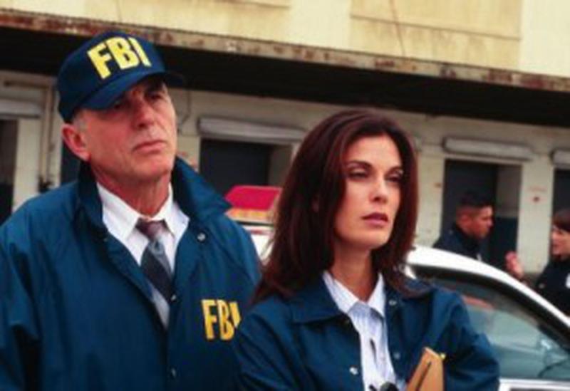 Carmen Argenziano şi Teri Hatcher
