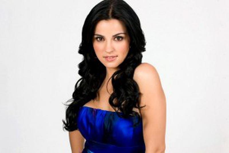 Maite Perroni 