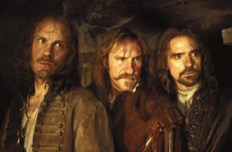 Omul cu masca de fier - John Malkovich, Gérard Depardieu şi Jeremy Irons