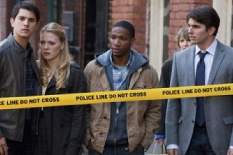 Nicholas D'Agosto, Emma Bell, Arlen Escarpeta şi Miles Fisher