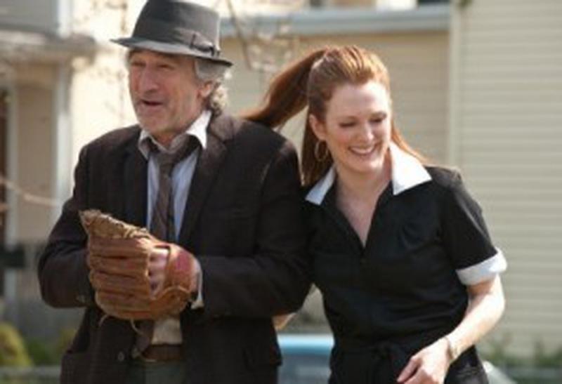 Robert De Niro şi Julianne Moore