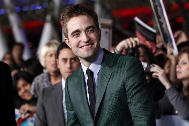 Robert Pattinson era preferatul autoarei 50 Shades of Grey