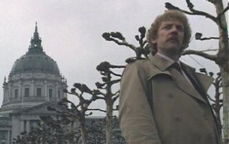 Invazia jefuitorilor de trupuri - Donald Sutherland