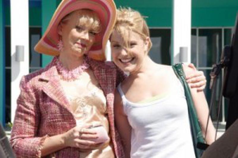 Luna de miere cu mama - Shelley Long şi Virginia Williams