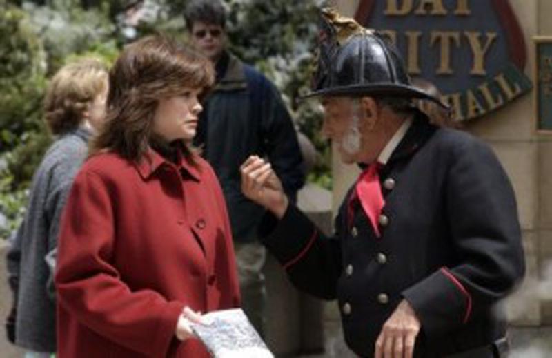 În căutarea lui Moş Crăciun - Valerie Bertinelli şi Peter Falk