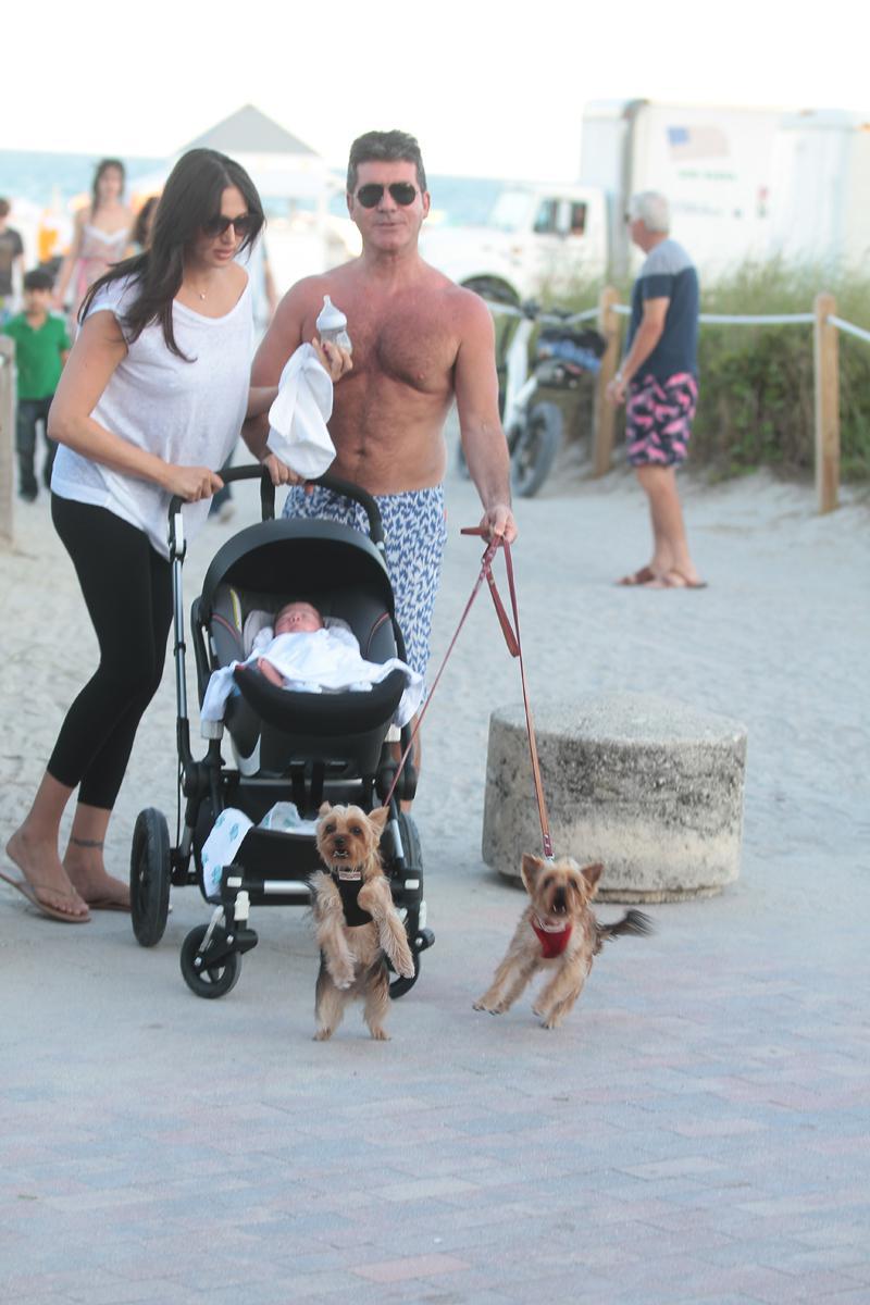 Simon Cowell Seen Enjoying Family Time At Miami Beach