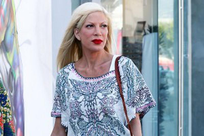Tori Spelling Out With A Friend In West Hollywood