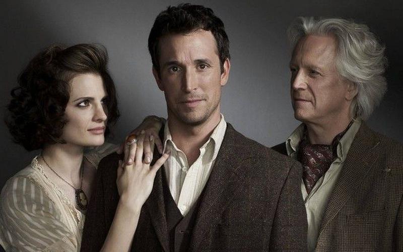 Noah Wyle şi colegii săi, în producţia TV The Librarian: The Curse of the Judas Chalice