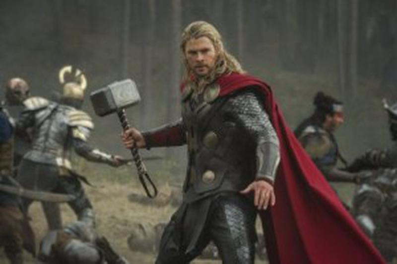 Thor Întunericul - Chris Hemsworth