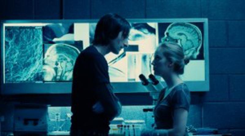 Hibrid - Adrien Brody şi Sarah Polley