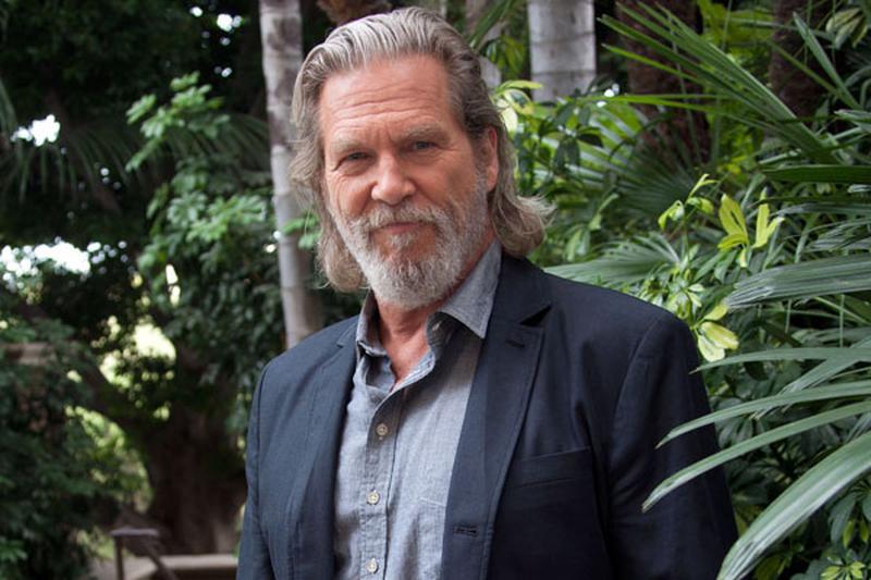 Jeff Bridges Promotes The Giver - LA