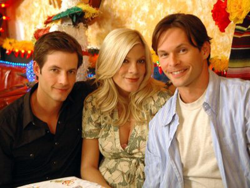 Sărută mireasa! - Philipp Karner, Tori Spelling şi James O'Shea