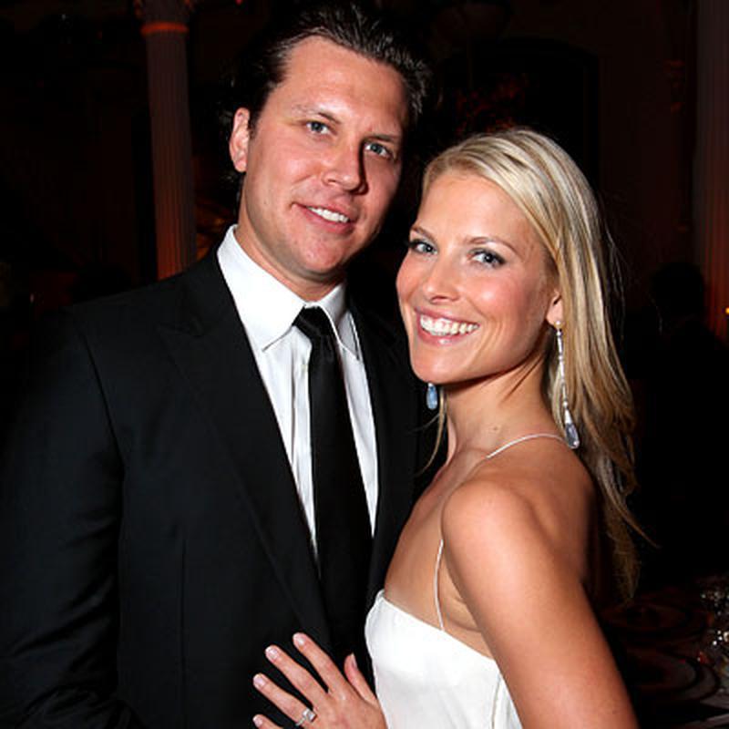 Ali Larter and Hayes MacArthur