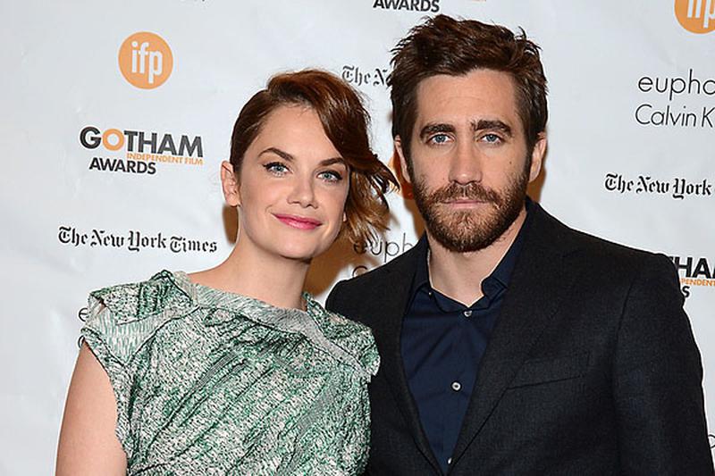 Jake Gyllenhaal se iubeşte cu Ruth Wilson