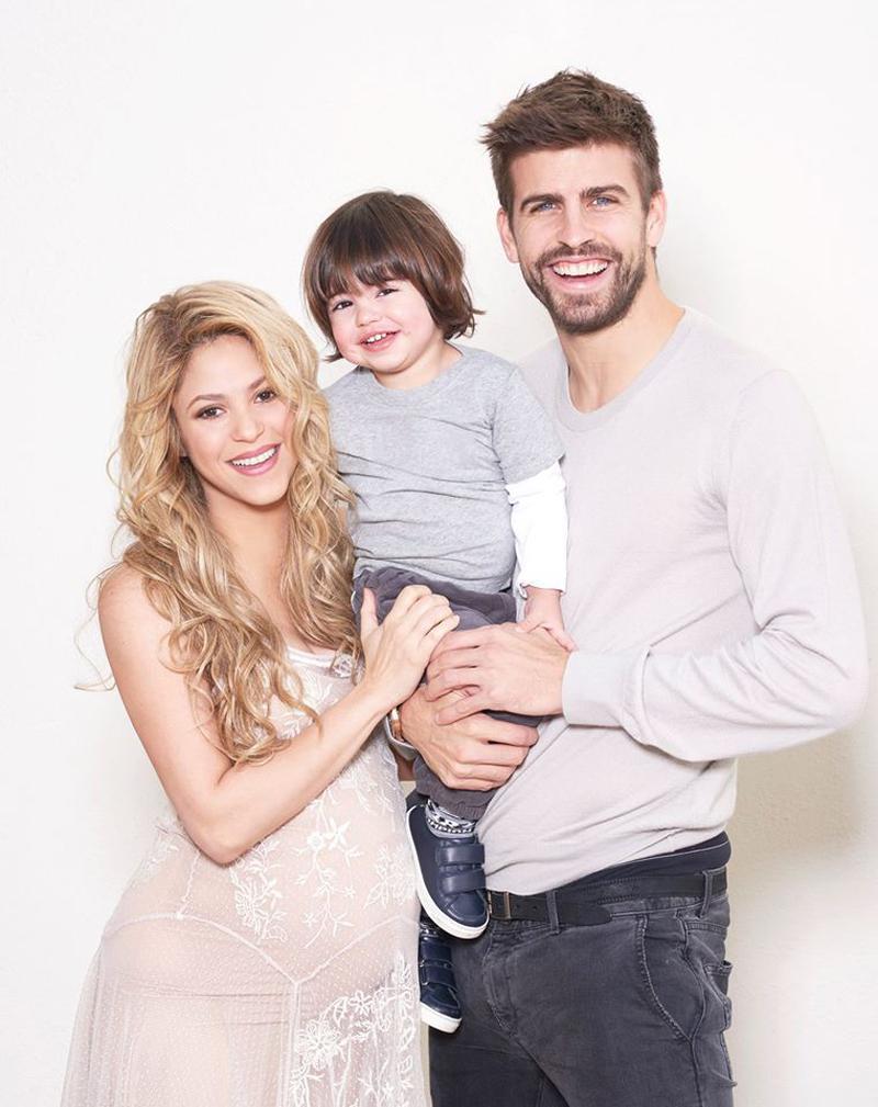 Shakira a postat cea mai frumoasă poză de familie (2)