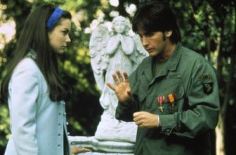 Frontul de acasă - Kimberly Williams şi Emilio Estevez