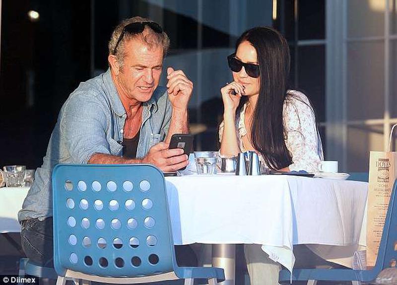 Mel Gibson Rosalind Ross