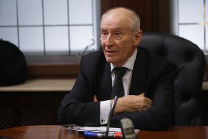 Horia Barbu (Victor Rebengiuc)