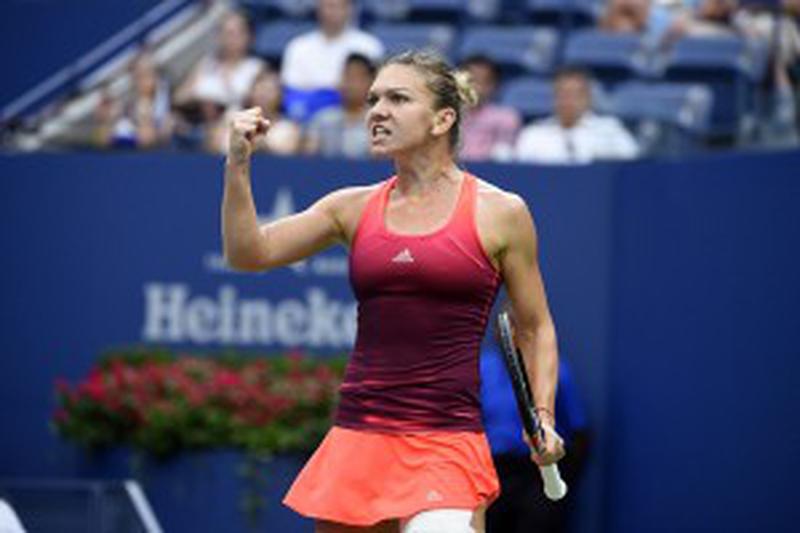Simona Halep of Romania during her quarter final round round at the 2015 US Open at the USTA Billie Jean King National Tennis Center in the Flushing neighborhood of the Queens borough of New York City, NY, USA on September 9, 2015. Photo by Corinne Dubreuil/ABACAPRESS.COM | 515066_025 New York City Etats-Unis United States