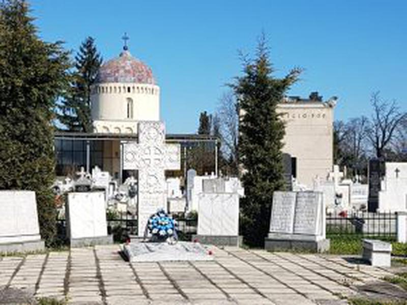 Mormintele celor trei arădeni artizani ai Marii Uniri de la 1918: Ștefan Cicio Pop, Vasile Goldiș și Ioan Suciu