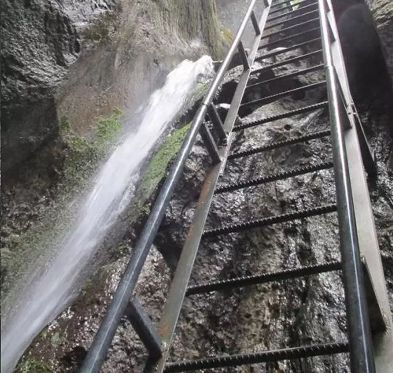 Canionul 7 ScÄƒri AdrenalinÄƒ MiÈ™care È™i Cascade Spectaculoase