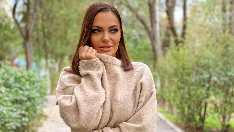 Andreea Antonescu Vrea SÄƒ È™i RefacÄƒ ViaÈ›a Atat Timp Cat