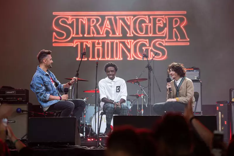 Finn Wolfhard și Caleb McLaughlin la Open'Er Festival