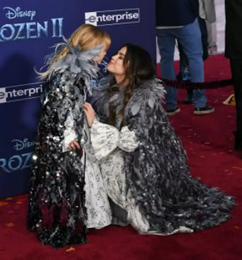 Selena Gomez și sora ei mai mică, Gracie