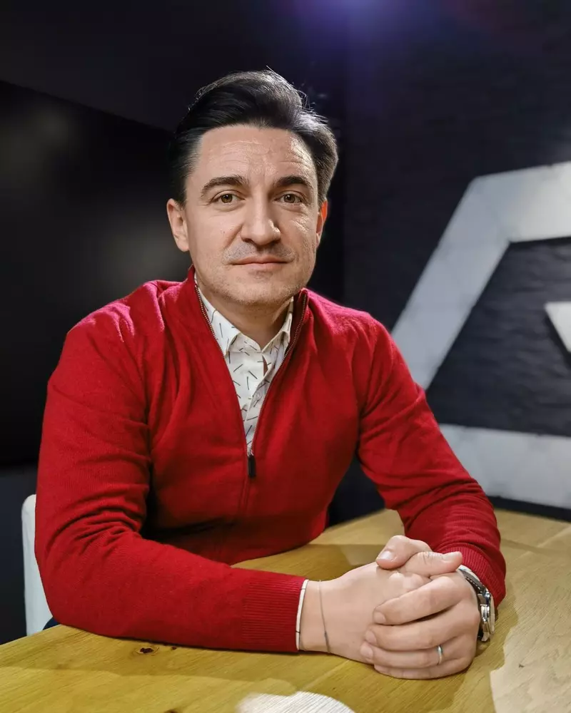 George Buhnici, sancționat pentru declarațiile șocante despre „femeile cu vergeturi”. Ce amendă a primit vloggerul