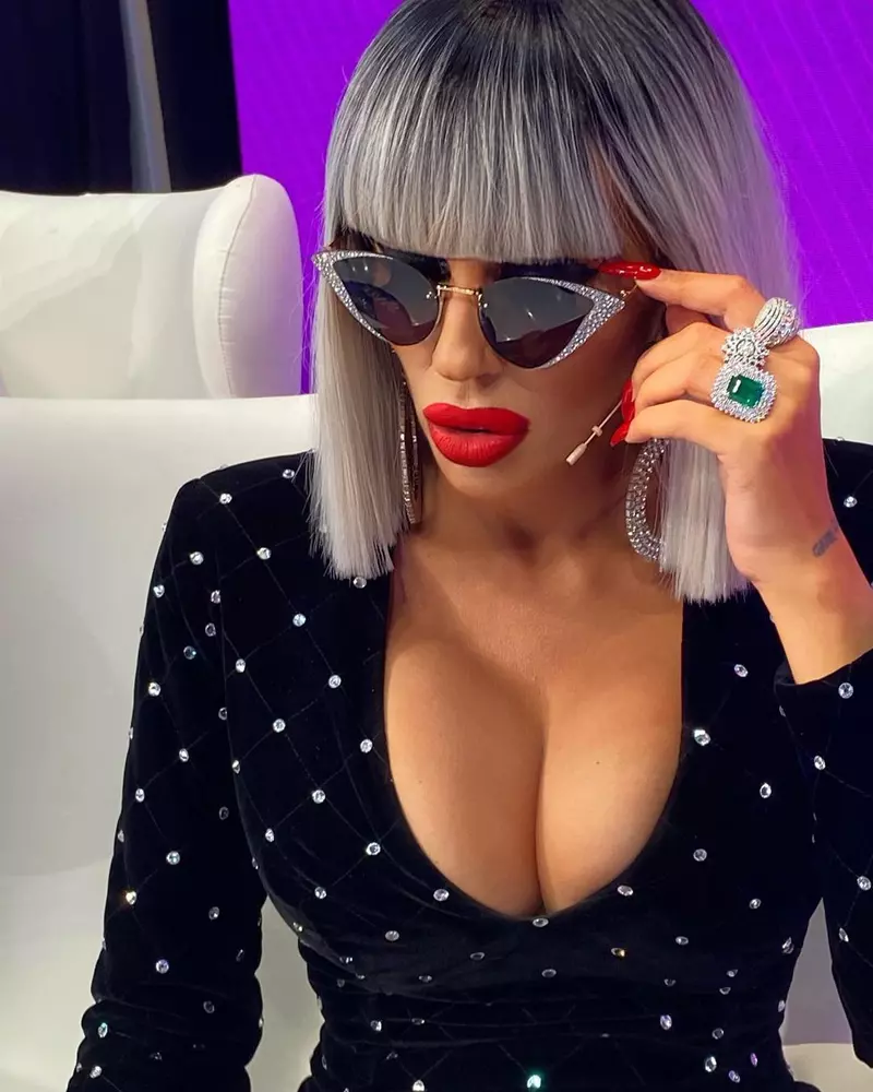 Raluca-Badulescu-„Nu-stiu-daca-sunt-eu-aceasta-razboinica-a-luminii.-De-ce-e-ultima-care-pleaca-din-platoul-„Bravo-ai-stil-2