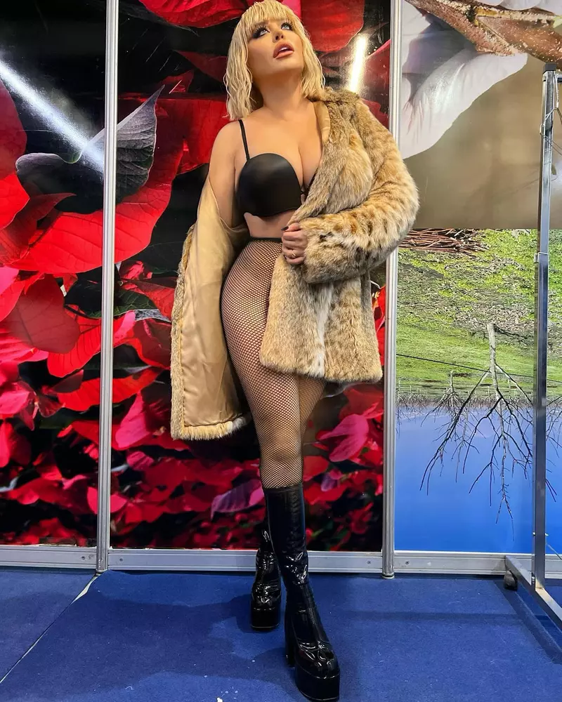 loredana-263338181_10224363985821532_2782629908820179132_n