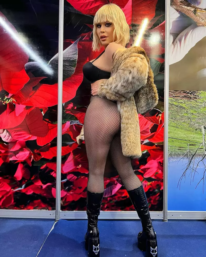 loredana-263354746_10224363985941535_5980006154672467254_n