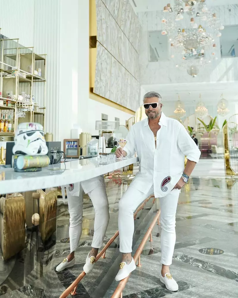 Decizia radicală luată de Cătălin Botezatu (5)