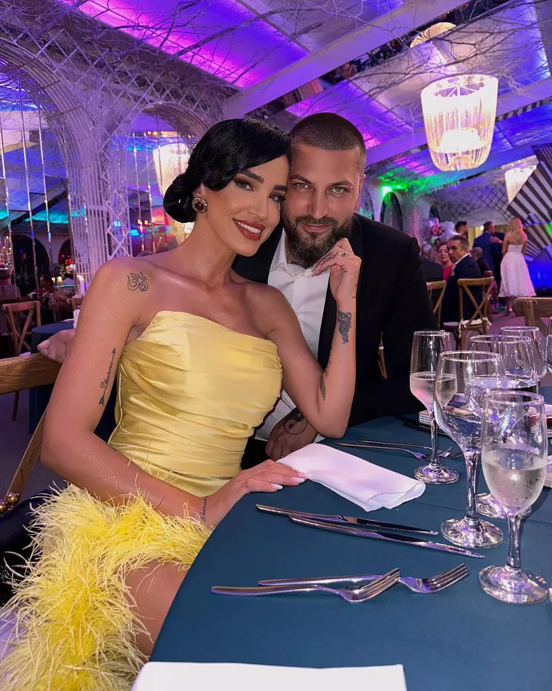 Adelina Pestrițu, apariție ravisantă la botezul fetiței Andreei Antonescu