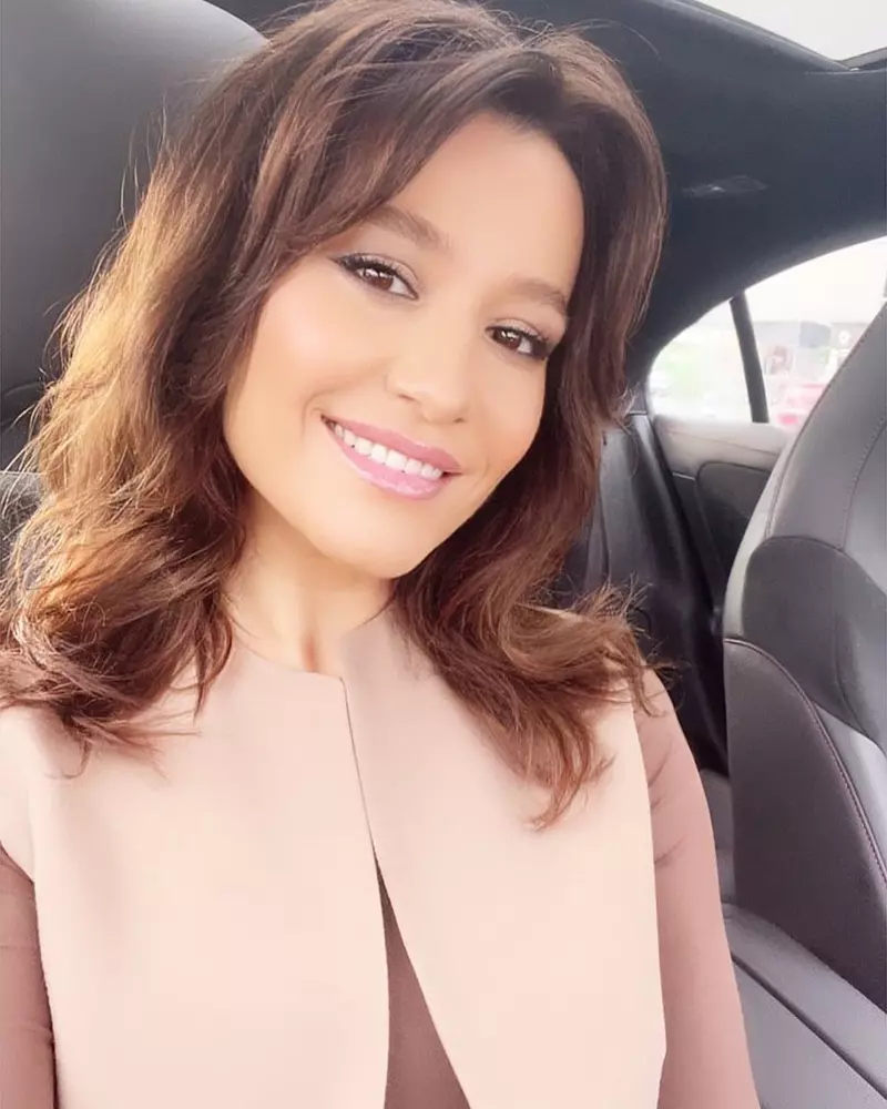 claudia-patrascanu-a-dat-de-inteles-ca-s-a-logodit-4