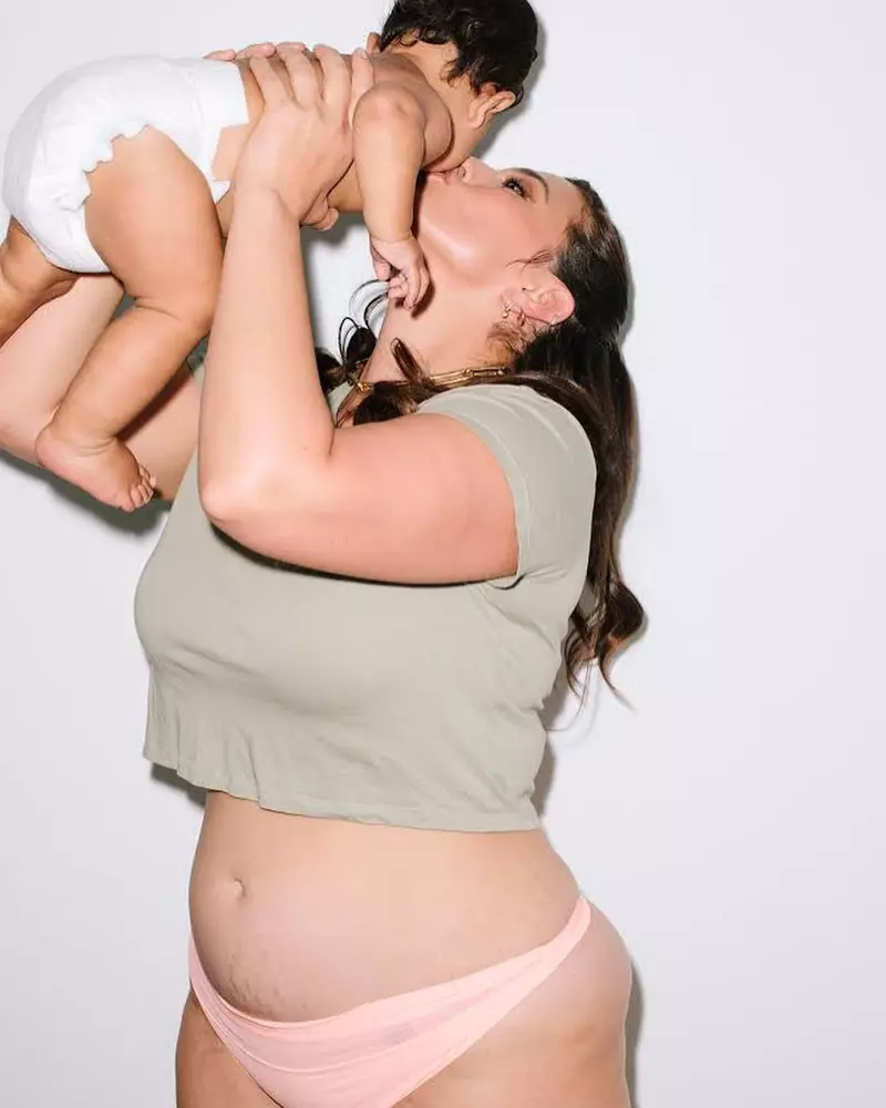 Ashley Graham și fiul ei