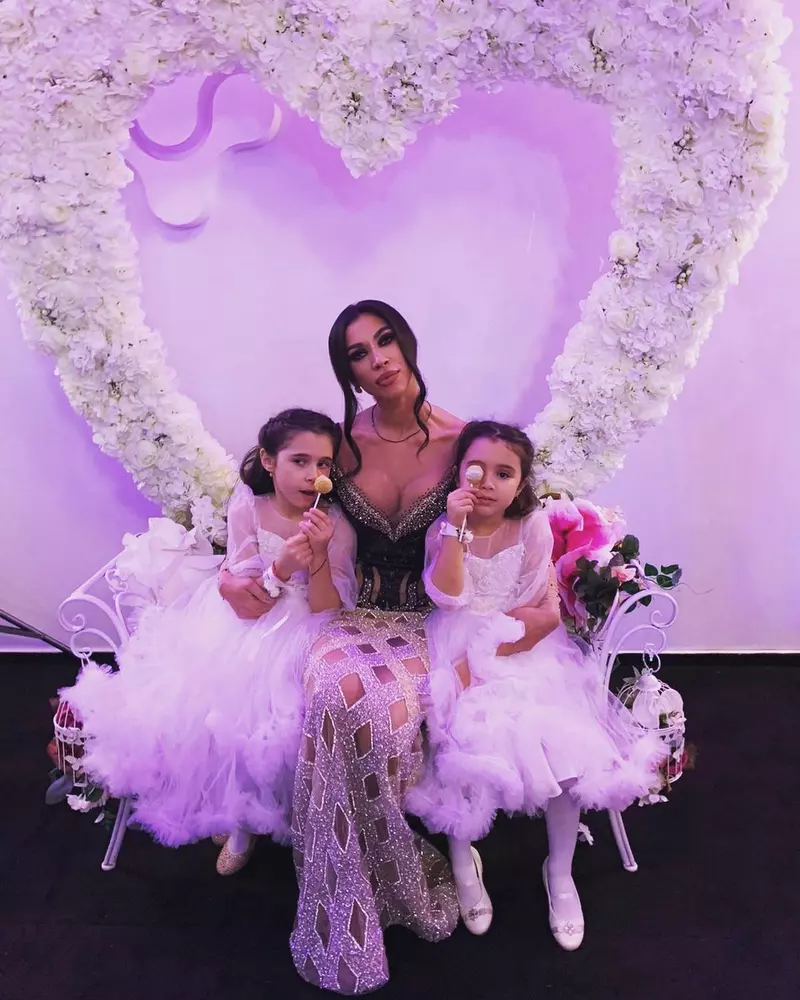 Raluca Pastramă și fiicele ei