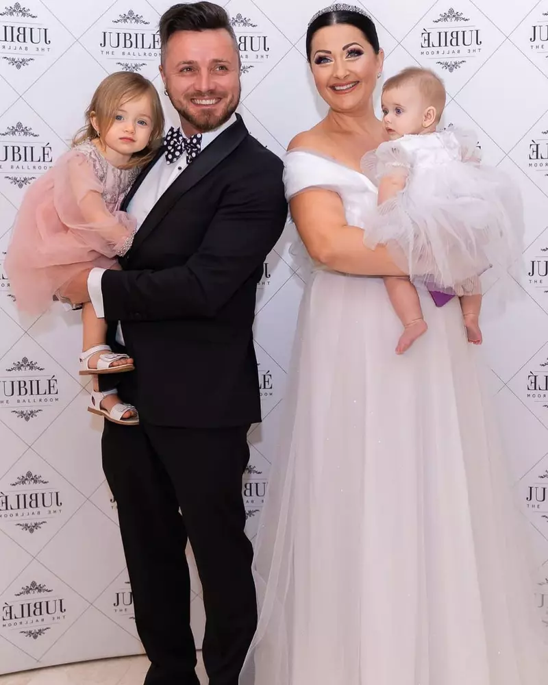 Gabriela Cristea, Tavi Clonda și fiicele lor