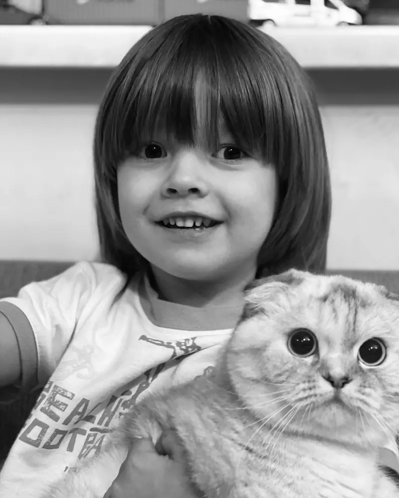 Băiețel de 4 ani găsit mort