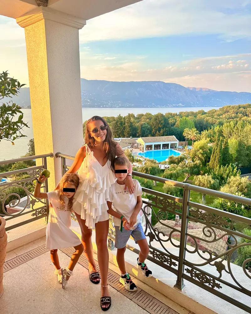 Georgiana Lobonț și copiii ei, Edi și Irina (2)