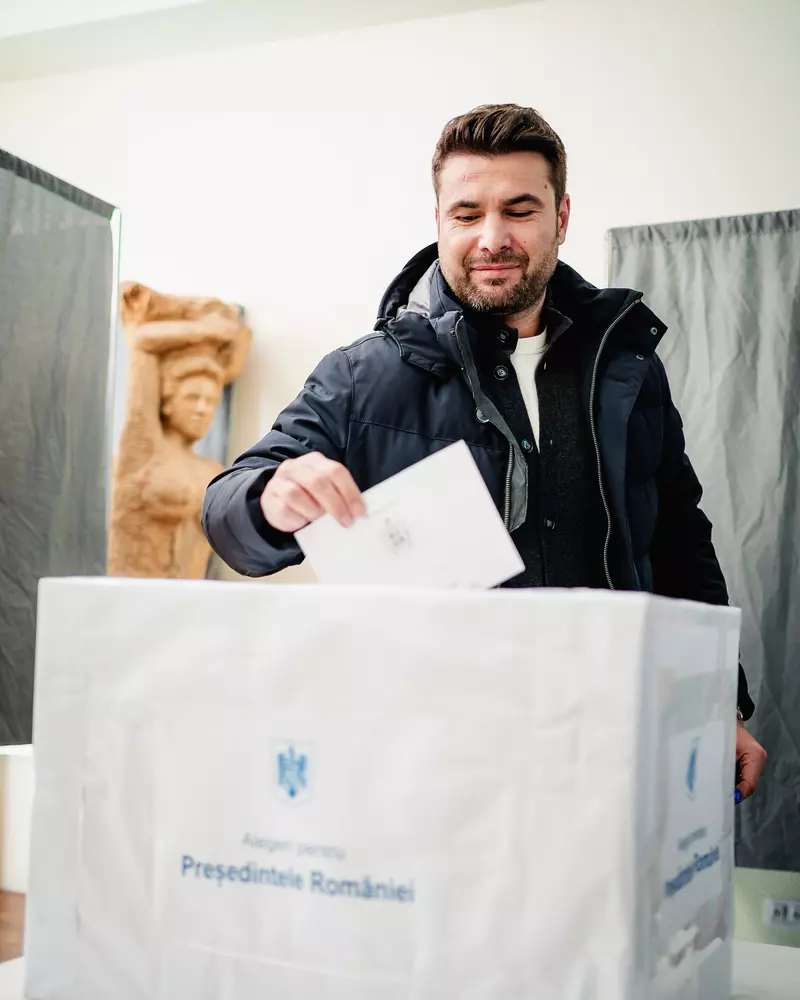 Adrian Mutu vot 2024